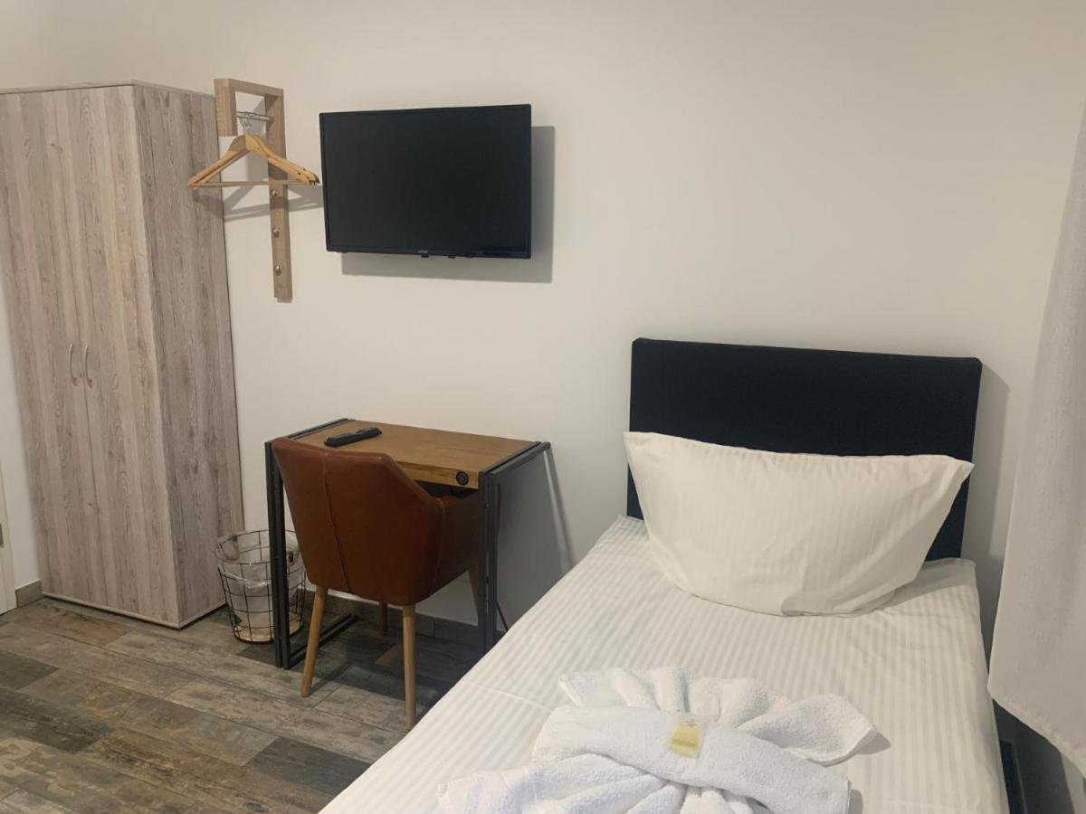 Gruener Baum Hotel Schoemberg  Ngoại thất bức ảnh