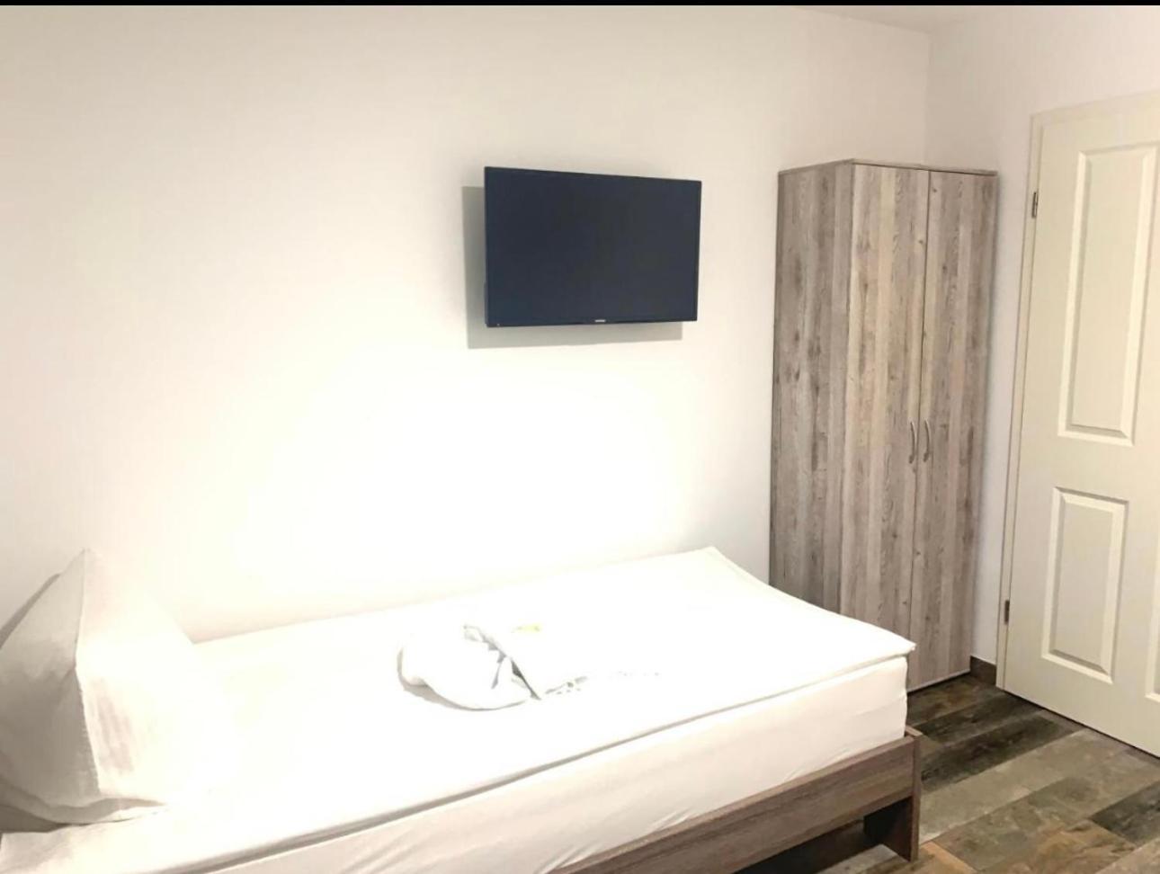 Gruener Baum Hotel Schoemberg  Ngoại thất bức ảnh