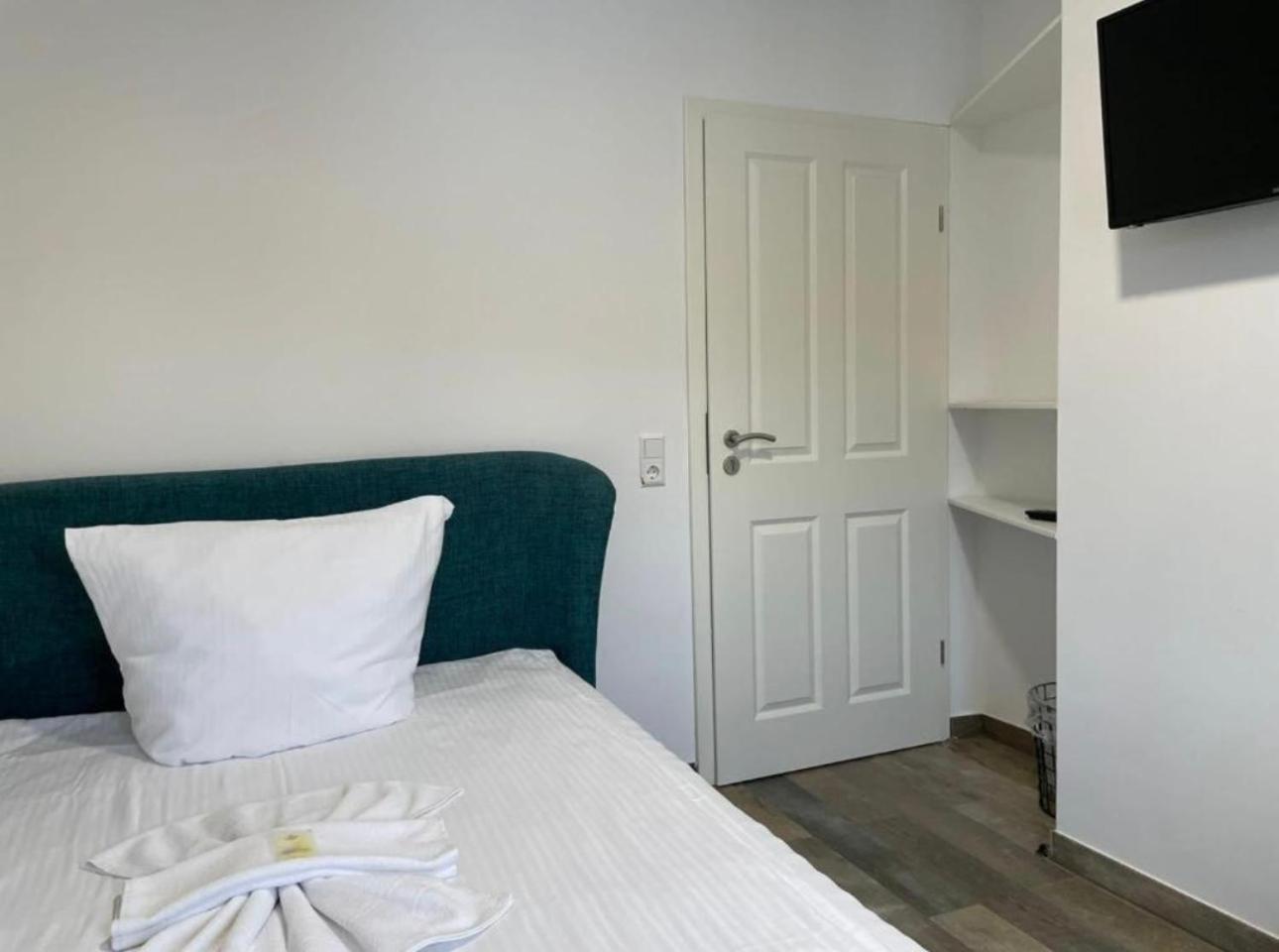 Gruener Baum Hotel Schoemberg  Ngoại thất bức ảnh