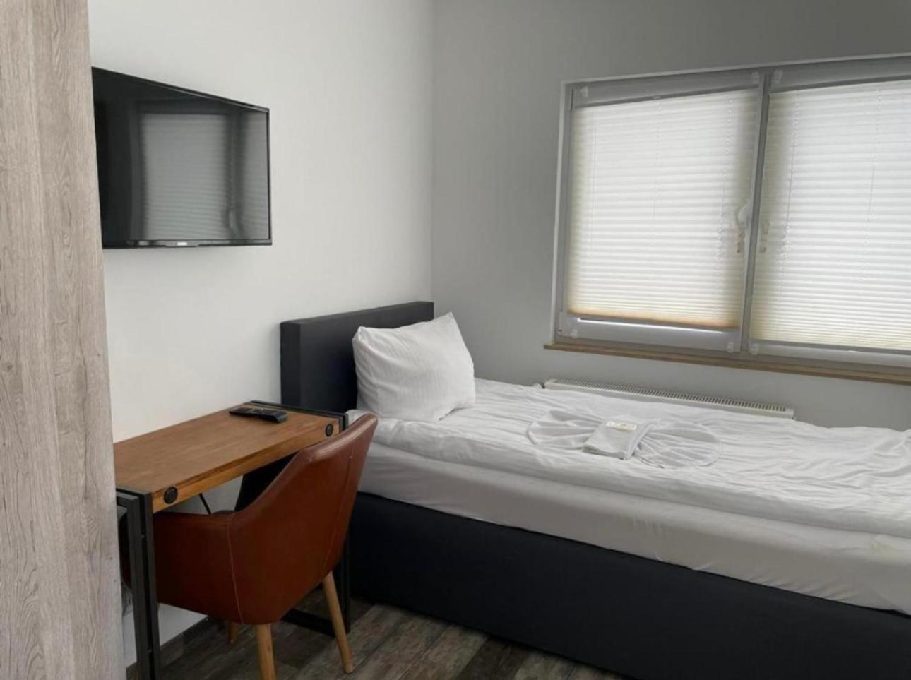 Gruener Baum Hotel Schoemberg  Ngoại thất bức ảnh